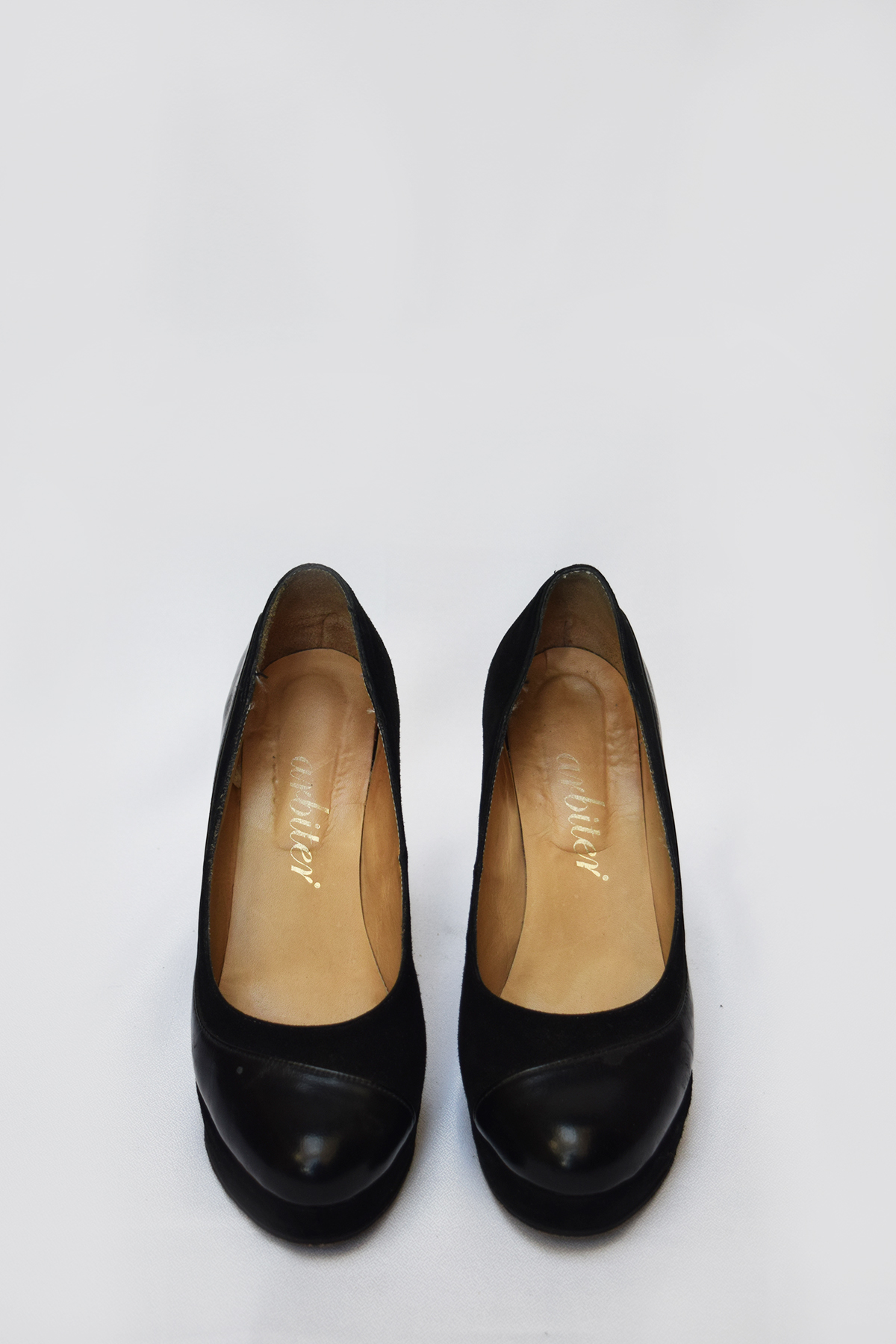 Zapatos de gamuza con detalle en cuero