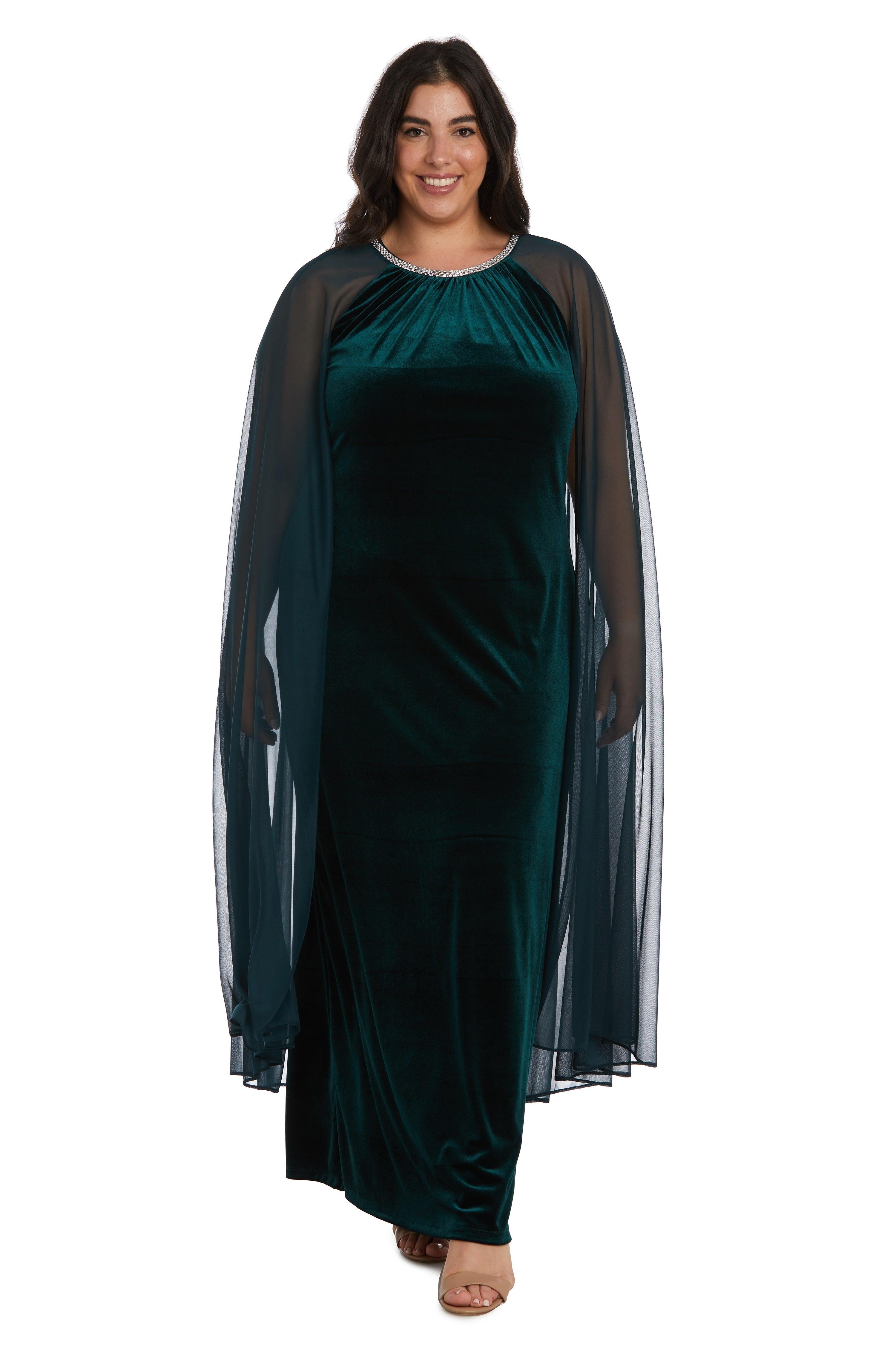 Vestido en terciopelo con capa