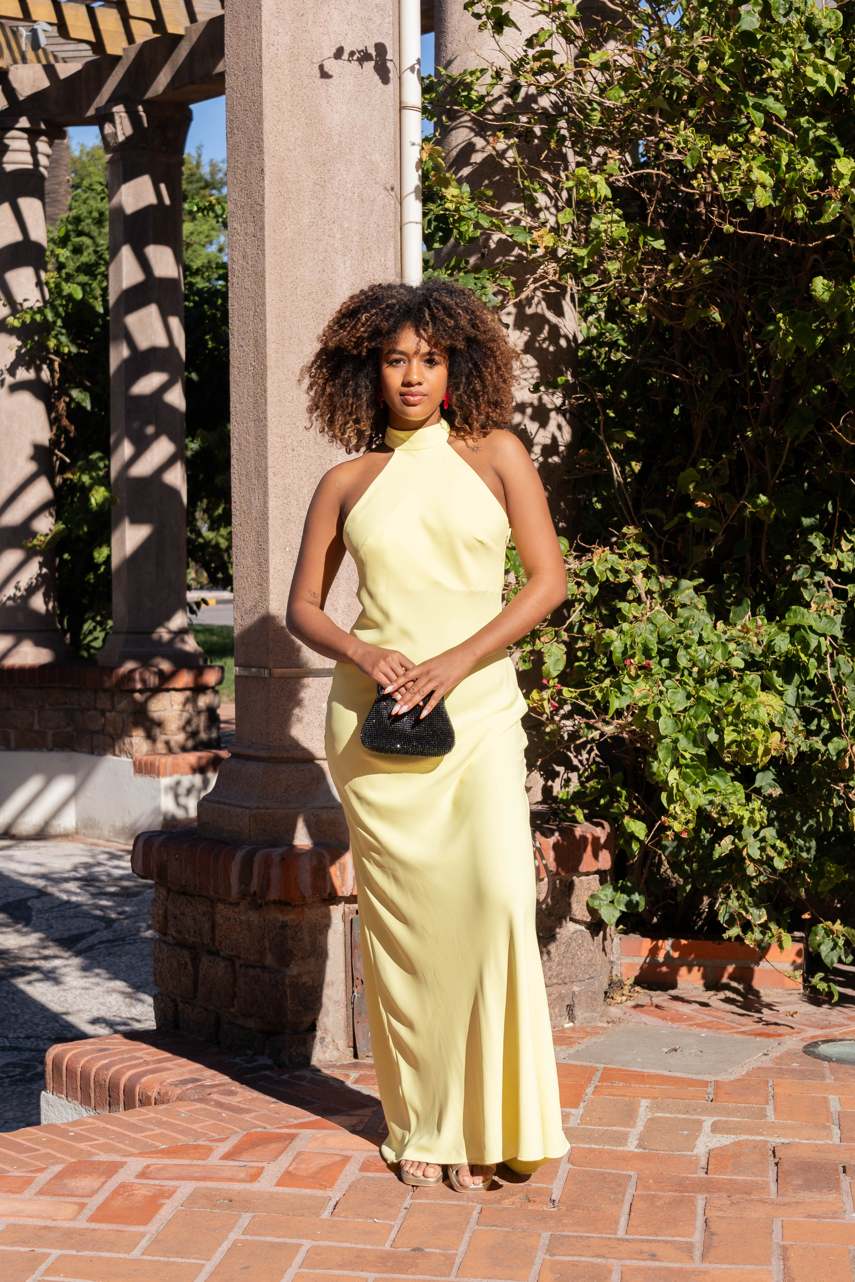 Vestido con detalle en espalda